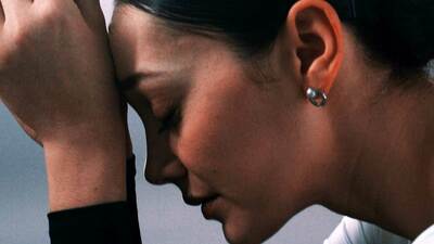 Small Woman In Despair 1920x1080 Lighter